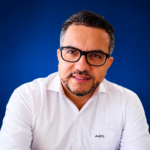 Aneudy De León M. anuncia pausa en su actividad política